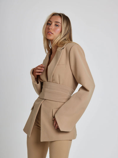 Vivian | Blazer elegante de lujo