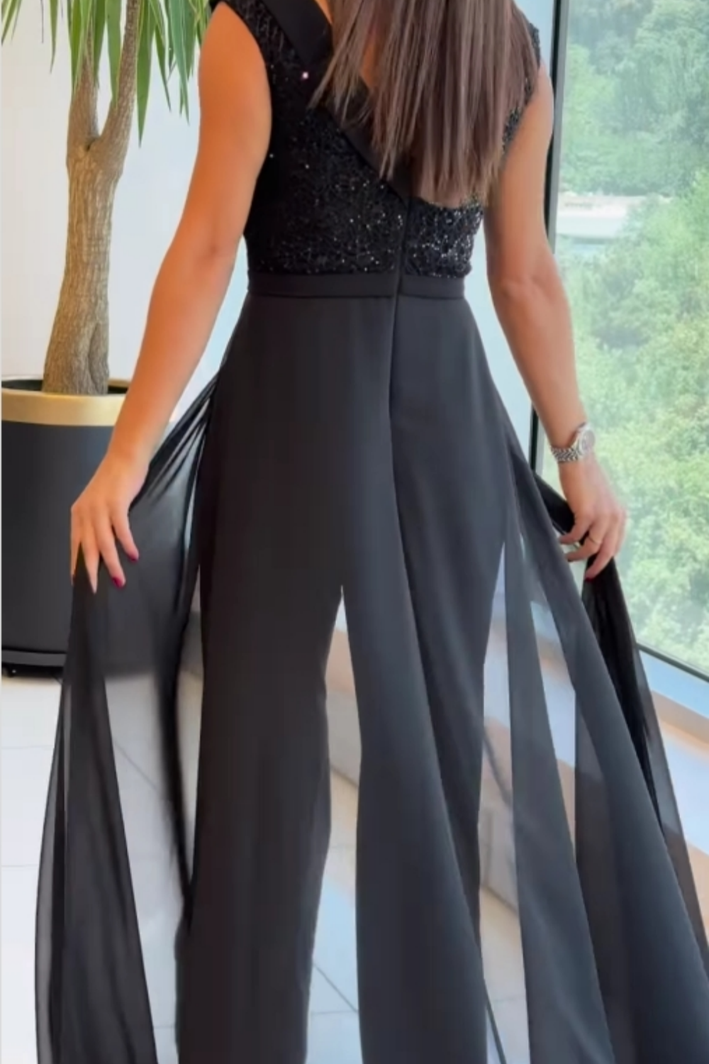 Jessica Luxe | Mono elegante