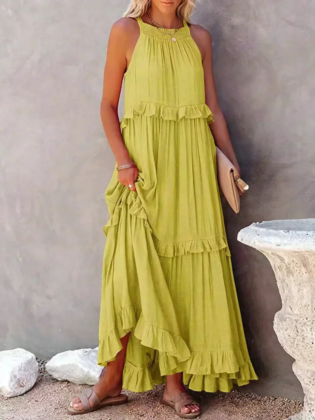 Sarah | Vestido largo con volantes y cuello halter (Casi agotado)