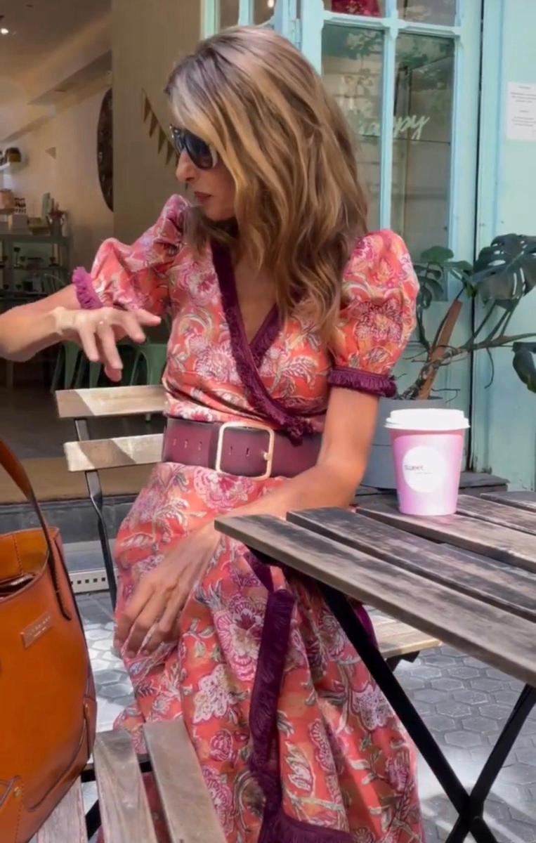 Armen - Elegante vestido largo rosa con mangas cortas