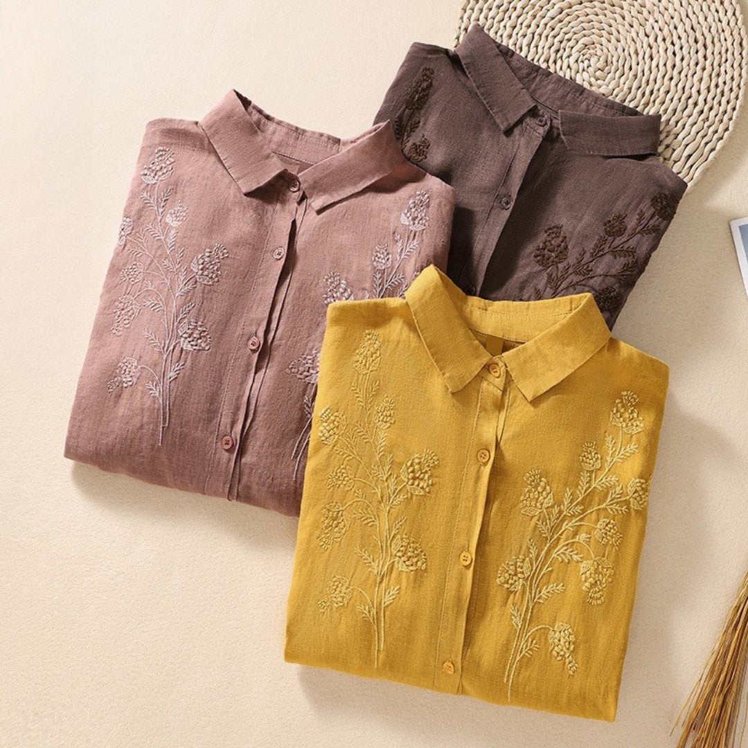 Laurienne™ | Blusa bordada con cuello clásico
