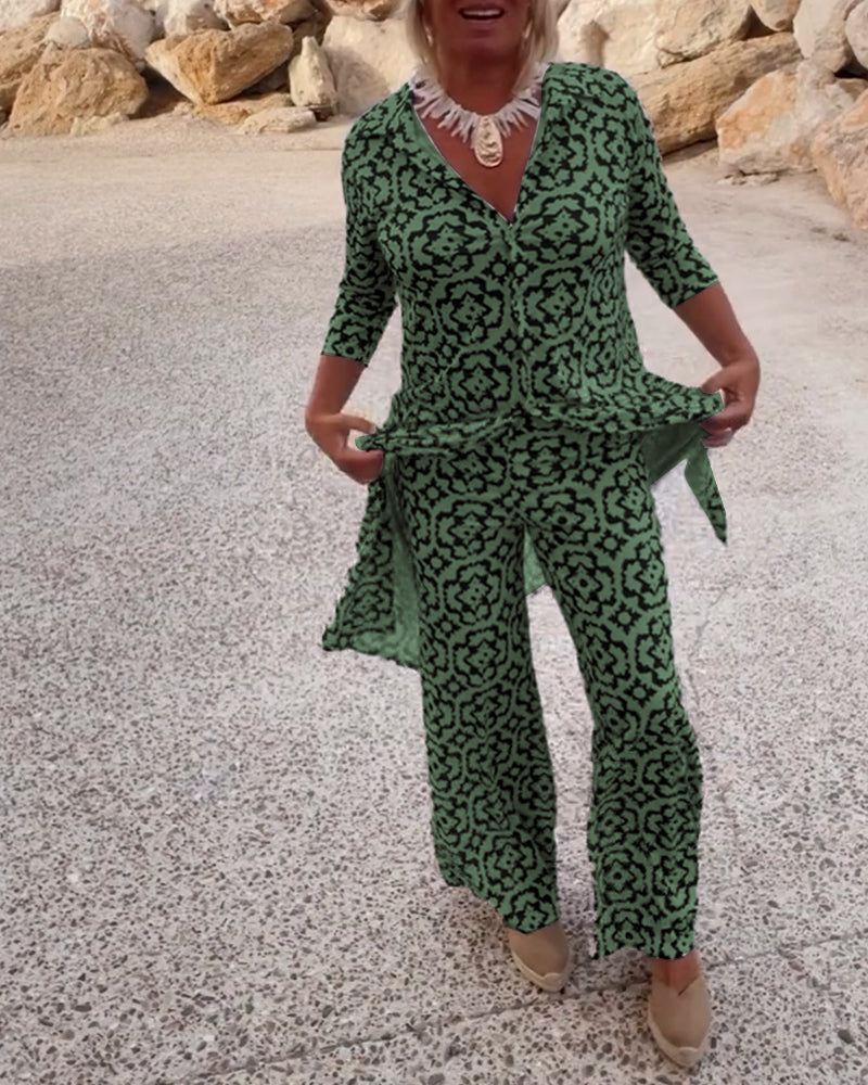 Amalia™ | Conjunto de botones de solapa de dos piezas con estampado vintage