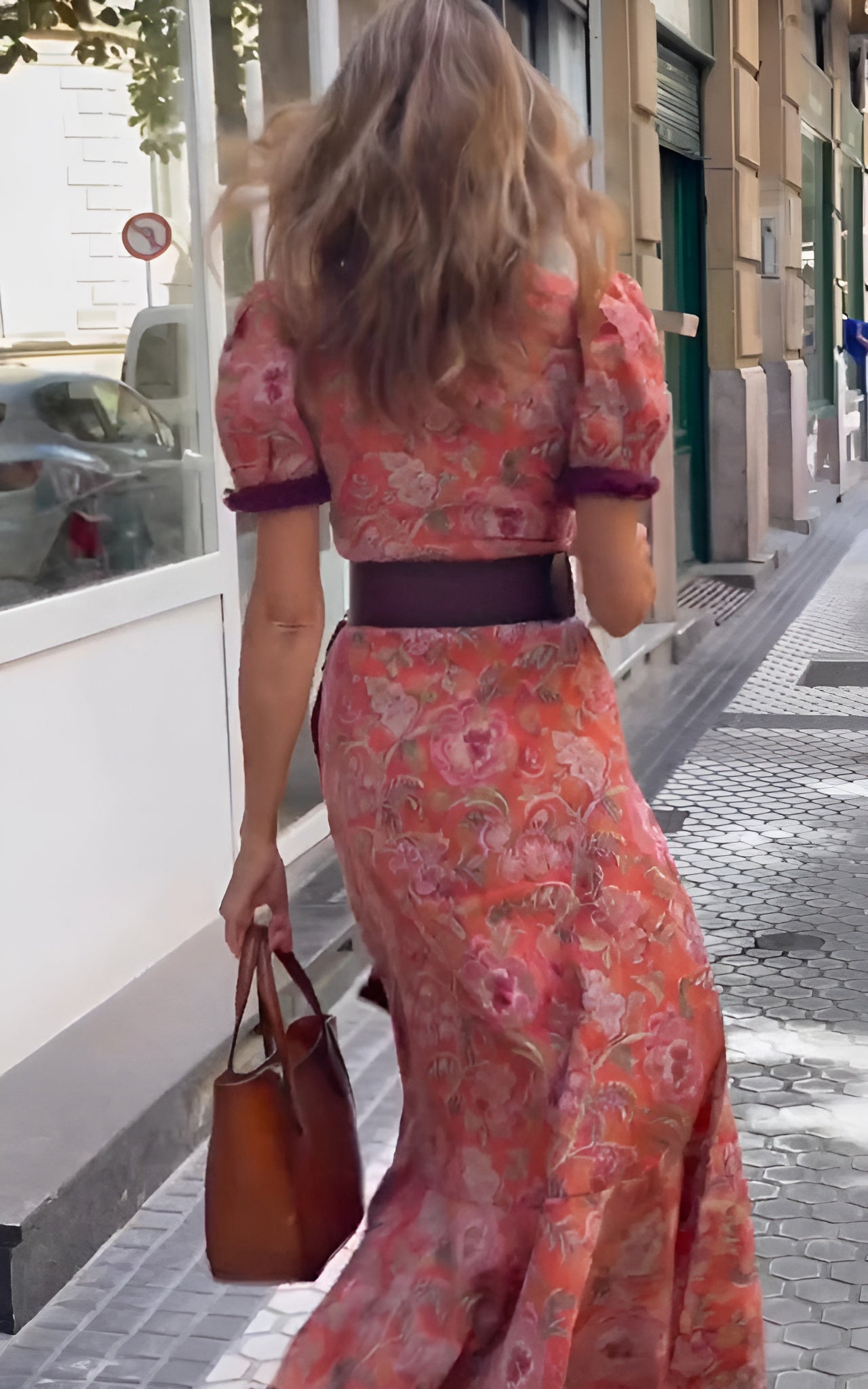 Armen - Elegante vestido largo rosa con mangas cortas