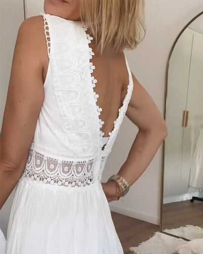 Kim | Vestido de encaje con escote en V (Casi agotado)
